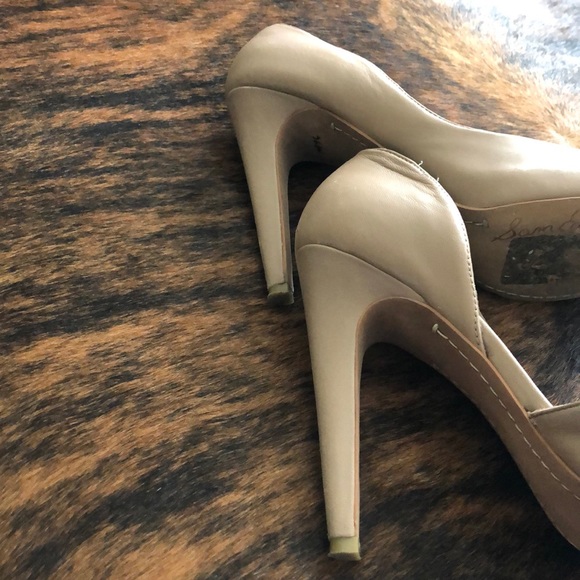 Tan Bedazzled Sam Edelman Heels - Picture 2 of 5